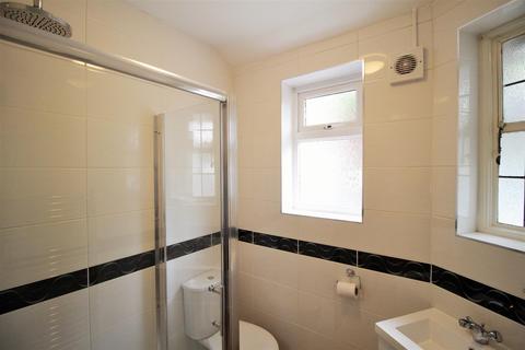 15 Beaufort Way, Ewell, Epsom, KT17 2PS