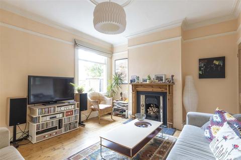 77 Adderley Road, Leicester, LE2 1WD