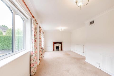 28 Five Trees Avenue, Sheffield, S17 3LW