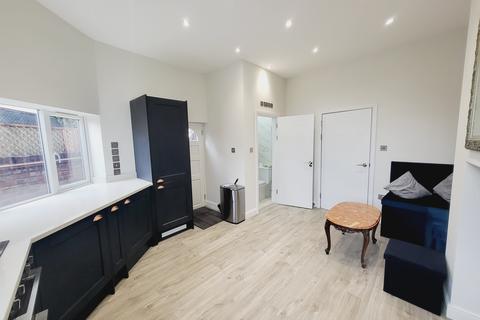 2 bedroom flat to rent - Hendon Way, Hendon, NW4