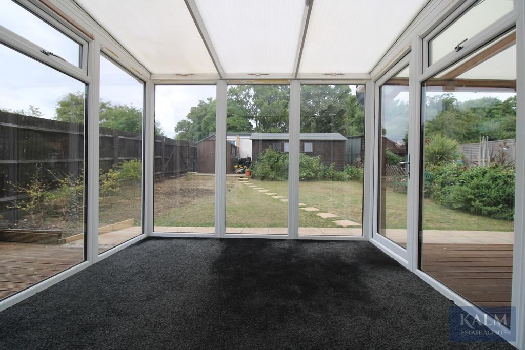 Bursland, Letchworth Garden City SG6 3 bed semidetached house £1,300