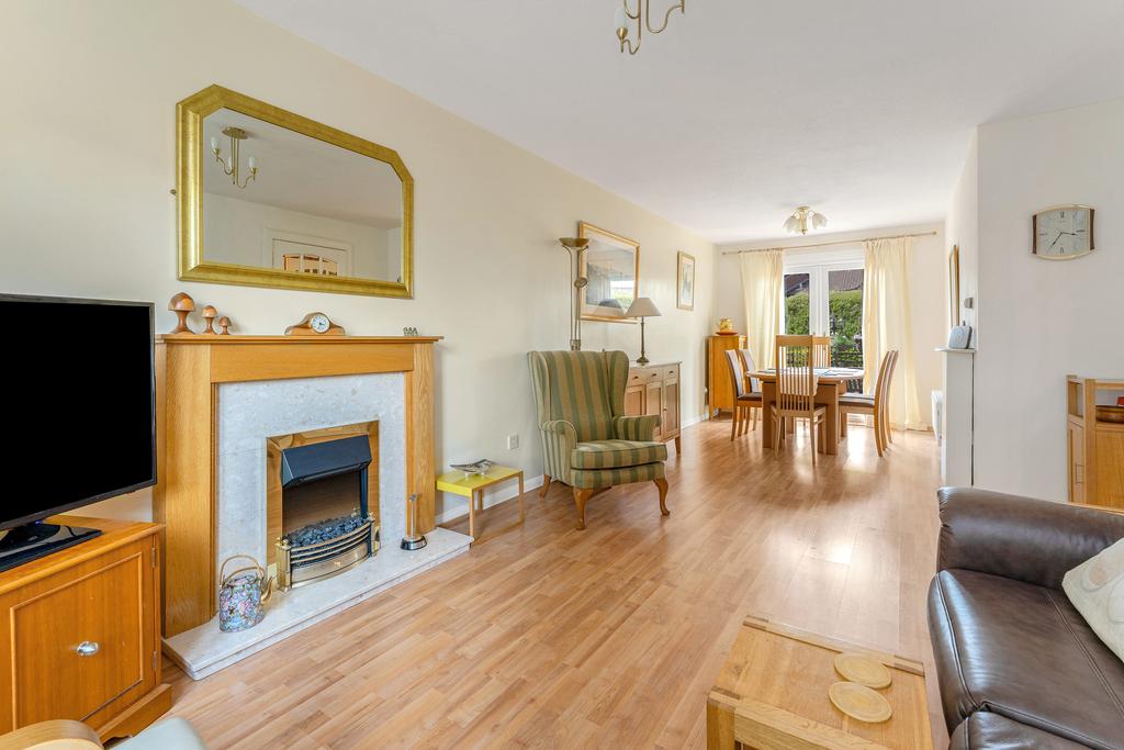 15 Buckstone Crook, Buckstone, EH10 6XR 4 bed detached house £480,000