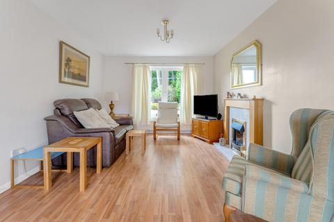 15 Buckstone Crook, Edinburgh, EH10 6XR
