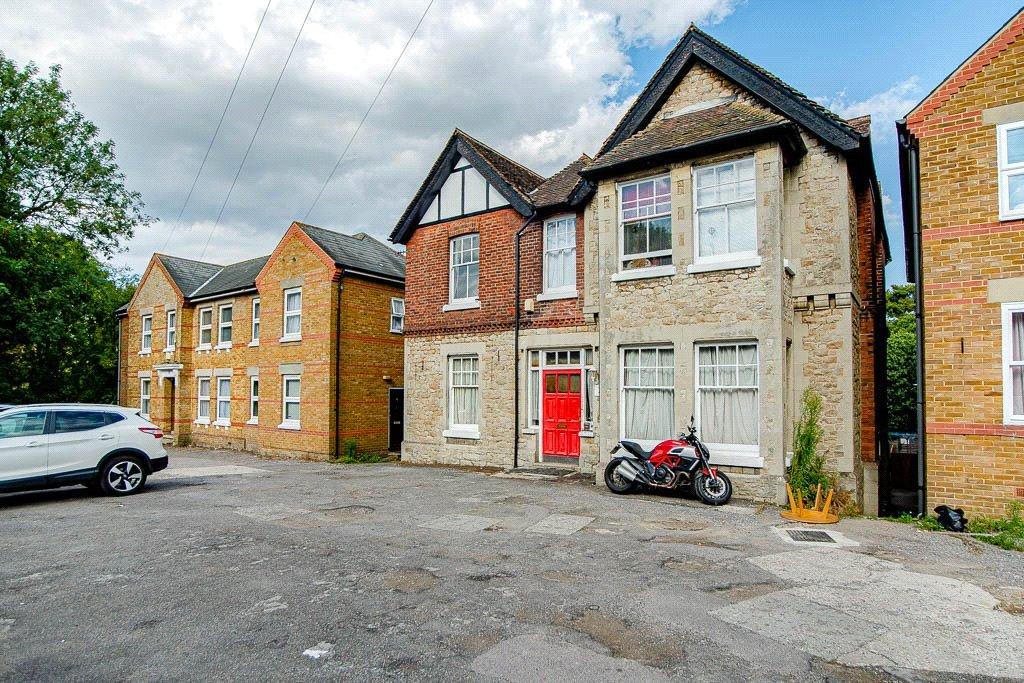 London Road, Maidstone, Kent, ME16 1 bed flat for sale £80,000