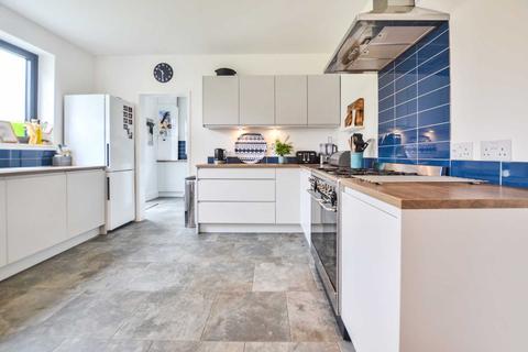 11 Coronation Road, Prestbury, Cheltenham, GL52 3DA