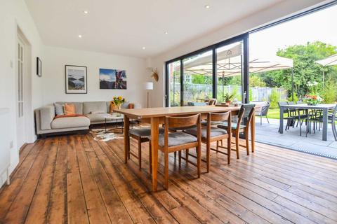 11 Coronation Road, Prestbury, Cheltenham, GL52 3DA