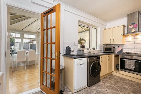 12 Dryden View, EH20 9JR