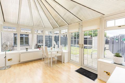 12 Dryden View, EH20 9JR