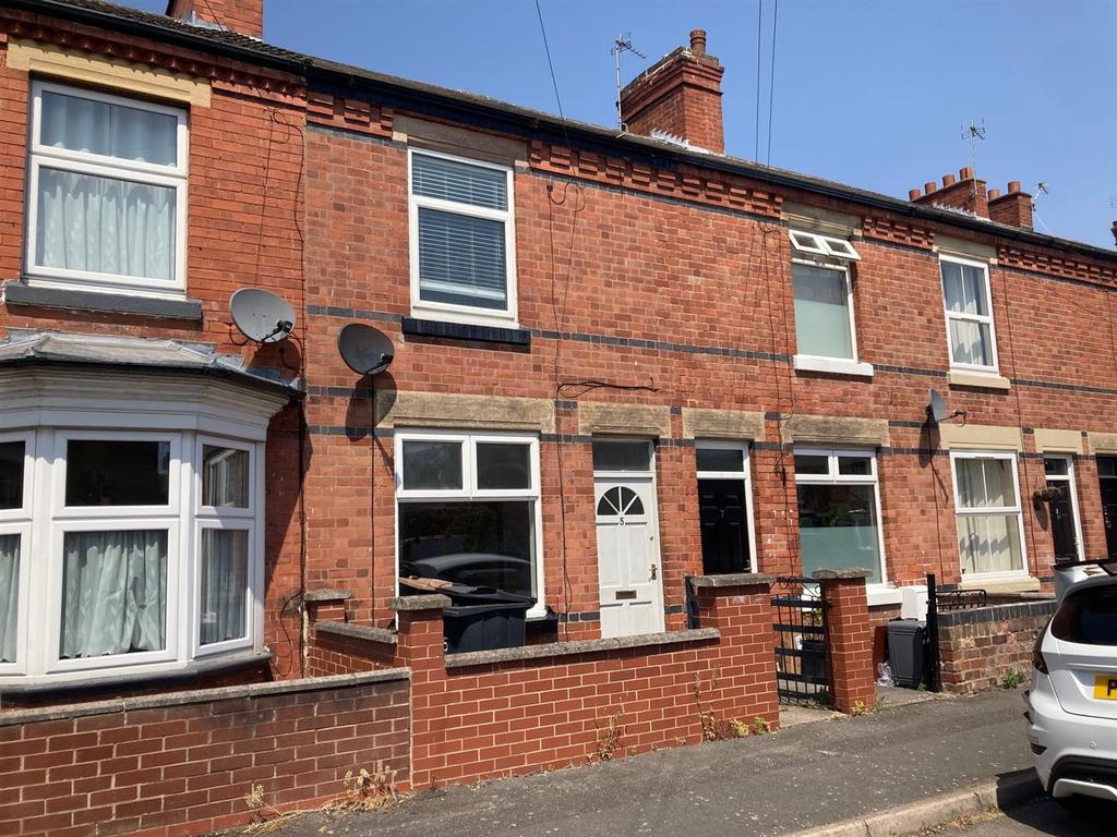 FERNIE AVENUE, MELTON MOWBRAY 3 bed terraced house £150,000