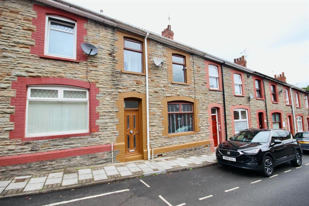 Street, Blackwood 3 bed terraced house £185,000