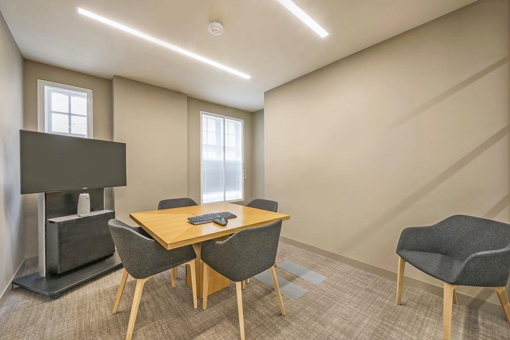Office 11.jpg