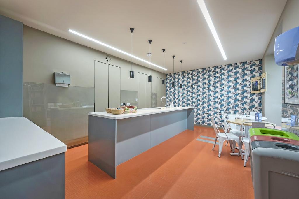 Pantry 3.jpg