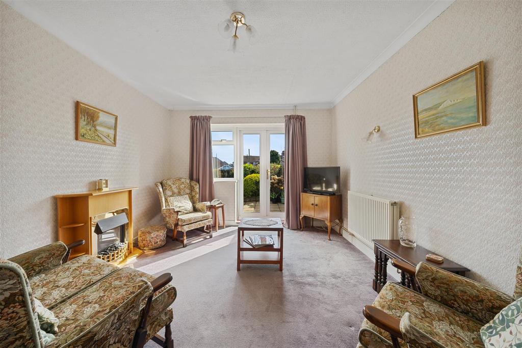 Windmill Drive, Burgess Hill, West... 3 bed bungalow £425,000