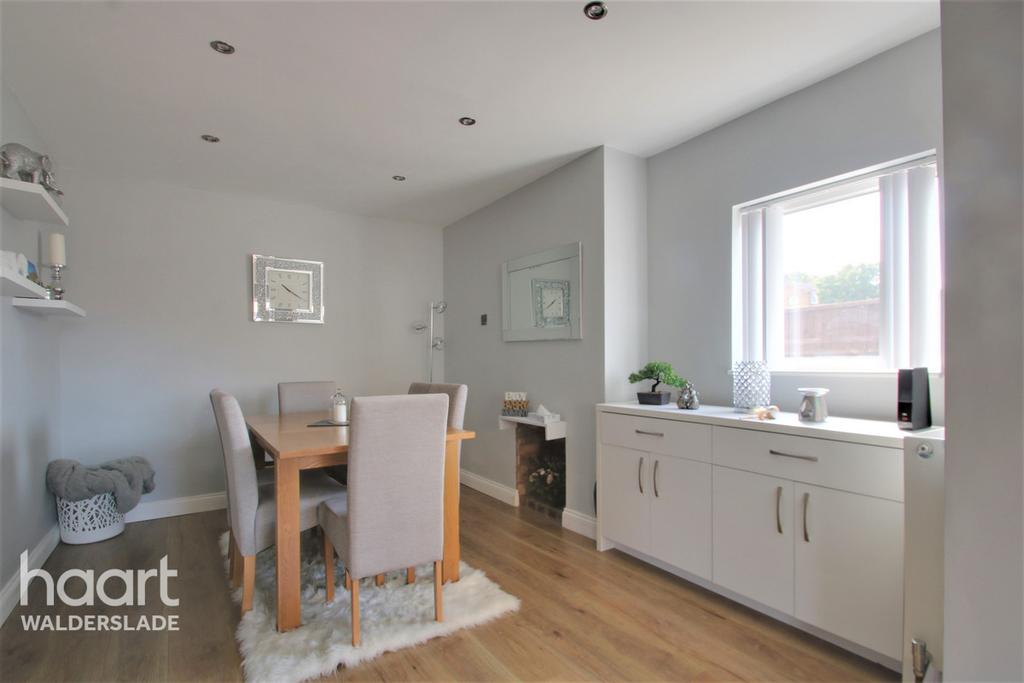 Yarrow Road, Chatham 2 bed end of terrace house £300,000