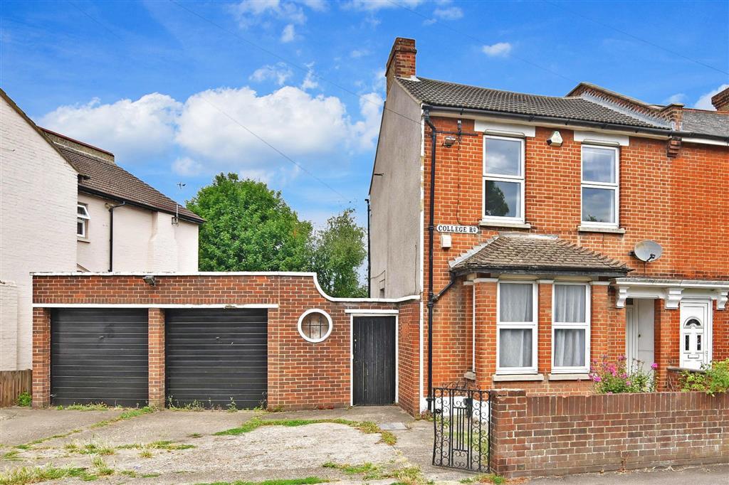College Road, Maidstone, Kent 3 bed semidetached house £475,000
