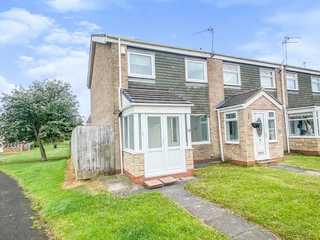 Oakley Drive, Cramlington... 3 bed terraced house £750 pcm (£173 pw)