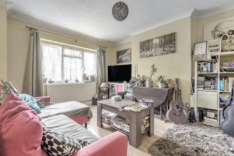 74 Gregory Crescent, London, SE9 5RY