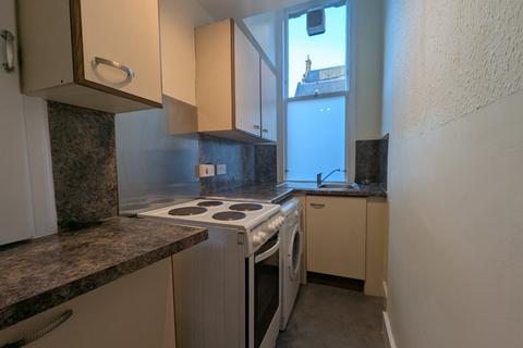 1 bedroom flat to rent, Bruntsfield Avenue, Bruntsfield, Edinburgh, EH10