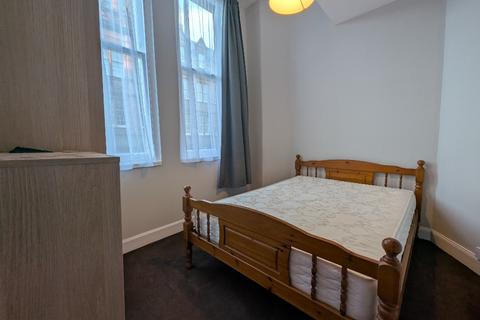 1 bedroom flat to rent, Bruntsfield Avenue, Bruntsfield, Edinburgh, EH10