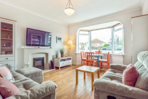 71 Eaglesham Road, Clarkston, Glasgow, G76 7TR
