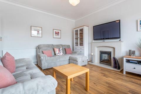 71 Eaglesham Road, Clarkston, Glasgow, G76 7TR
