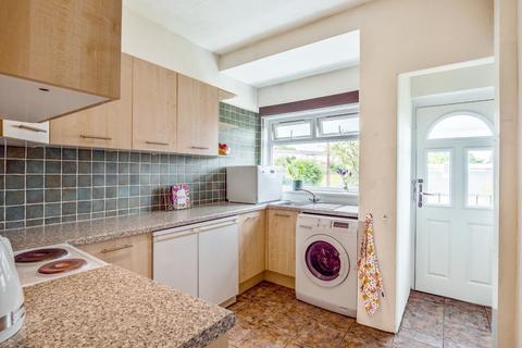71 Eaglesham Road, Clarkston, Glasgow, G76 7TR
