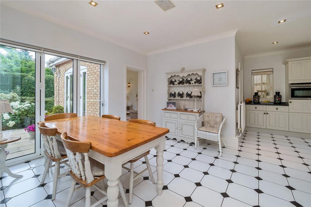 Breakfast Room