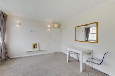 2 bedroom flat to rent, Station Road, London, SE25