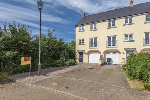 8 Booth Gardens, Hay On Wye, Hereford, HR3 5BH