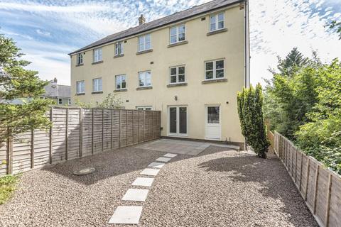 8 Booth Gardens, Hay On Wye, Hereford, HR3 5BH