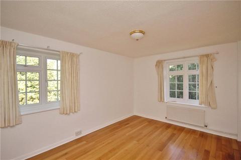 2 bedroom apartment for sale, Freshborough Court, Lower Edgeborough Road, Guildford, Surrey, GU1
