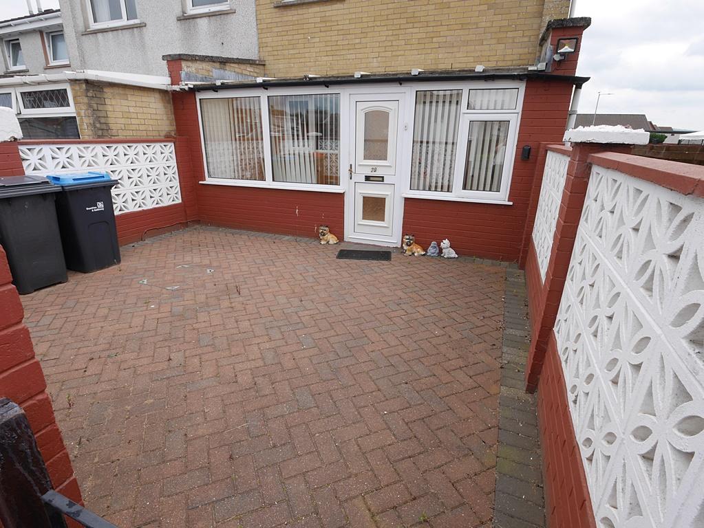 29 Barnett Road, Heathhall, Dumfries, DG1 3 RU - Br