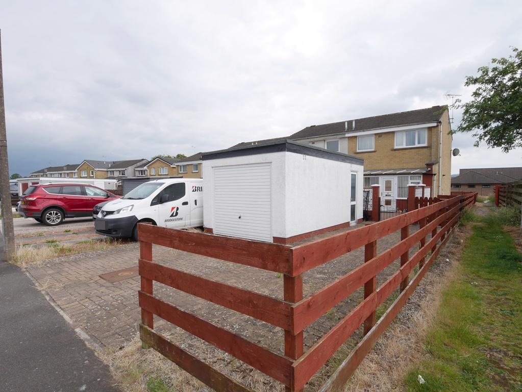 29 Barnett Road, Heathhall, Dumfries, DG1 3 RU - Br