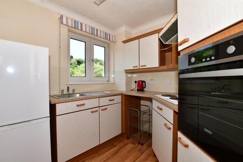 2 bedroom flat for sale, Croydon Road, Caterham, Surrey