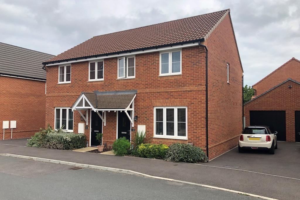 NORMANDY ROAD, FAREHAM 3 bed semidetached house £375,000