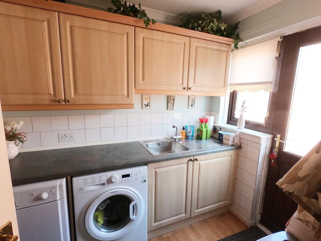Broomhill Gate, Larkhall ML9 3 bed detached bungalow £249,000