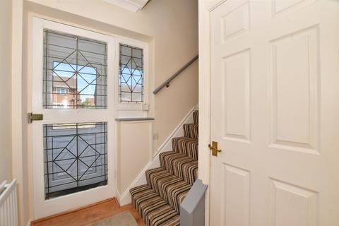 57 Hatch Gardens, Tadworth, KT20 5LD