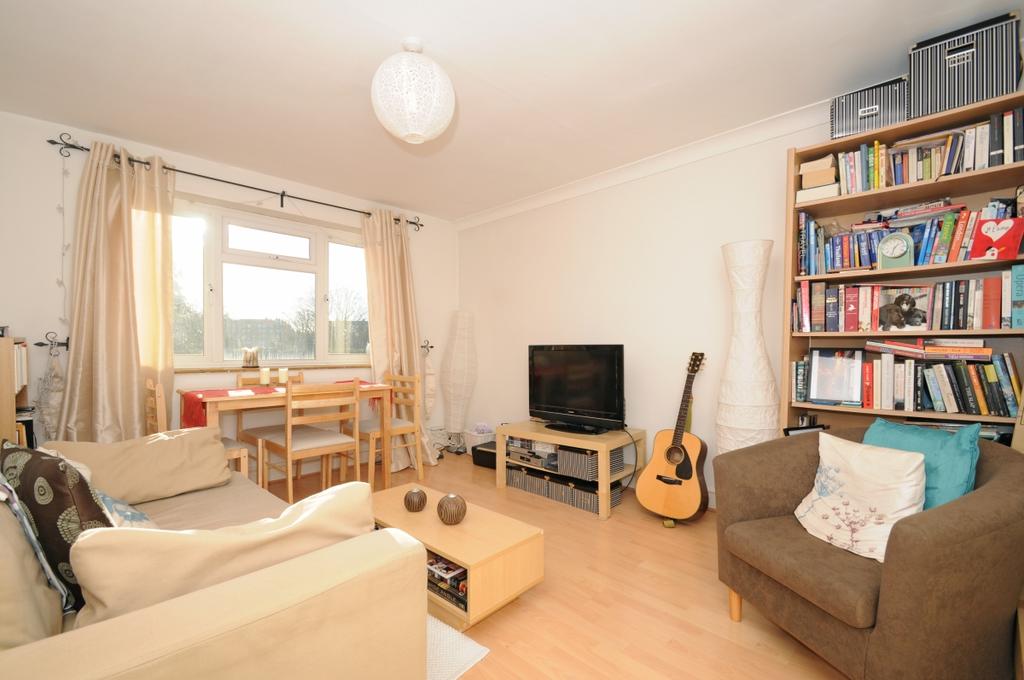 Summerland Grange, Summerland Gardens Muswell Hill N10 1 bed flat £