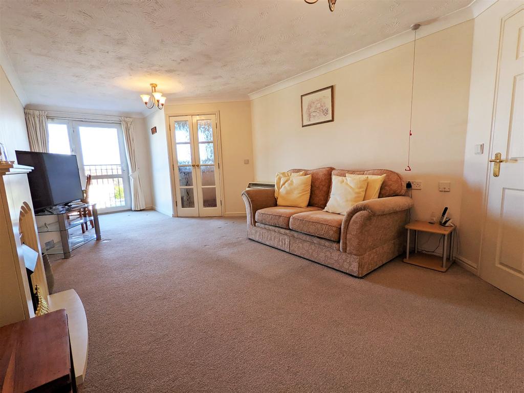 Fielders Court, West End, Southampton... 1 bed property £750 pcm (£