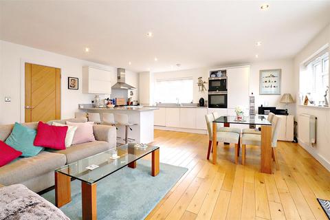 39 Bowford Avenue, Bexleyheath, DA7 4ST