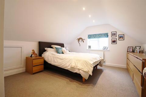39 Bowford Avenue, Bexleyheath, DA7 4ST