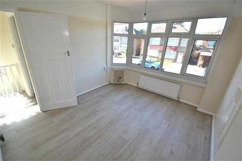 66 West Road, Feltham, TW14 8JE