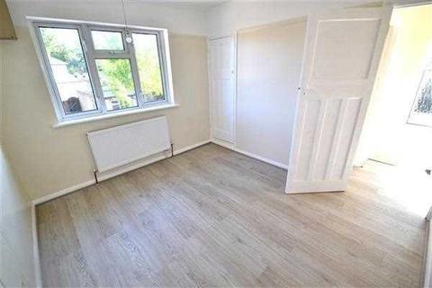 66 West Road, Feltham, TW14 8JE