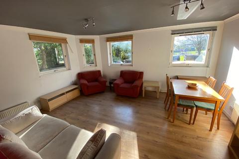2 bedroom flat to rent - Largo Place, Leith, Edinburgh, EH6