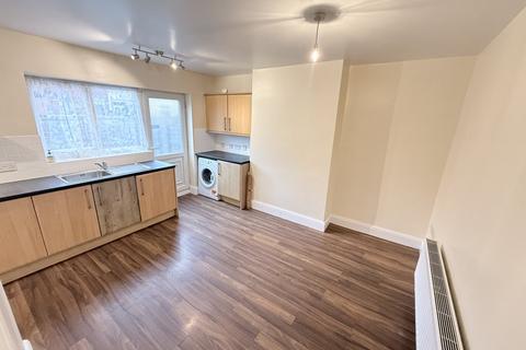 3 bedroom terraced house to rent, Goodman Street, Blackley