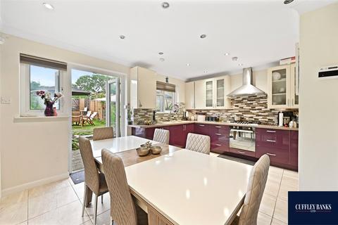 79 Jubilee Road, Perivale, Greenford, UB6 7HX