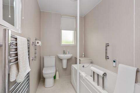 24 Hunterfield Road, Gorebridge, EH23 4TR