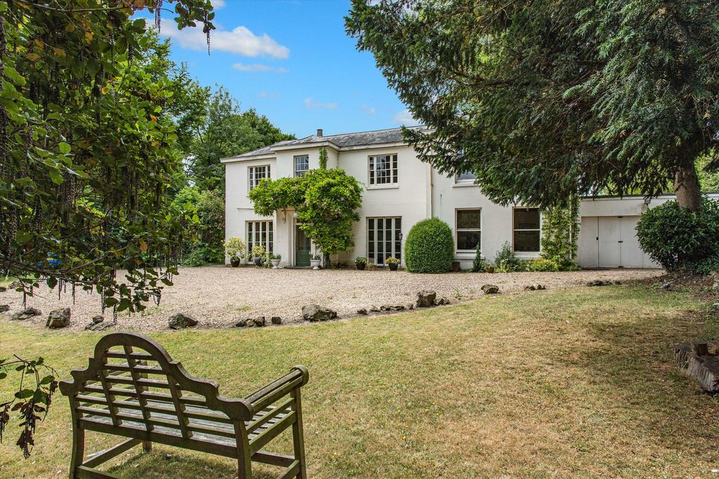 Blacklands, East Malling, West Malling, Kent, ME19 8 bed detached house
