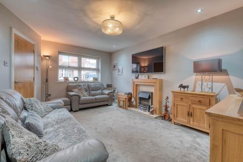 4 bedroom detached house for sale - Carlyle Road, Aston Fields, Bromsgrove, B60 2PJ
