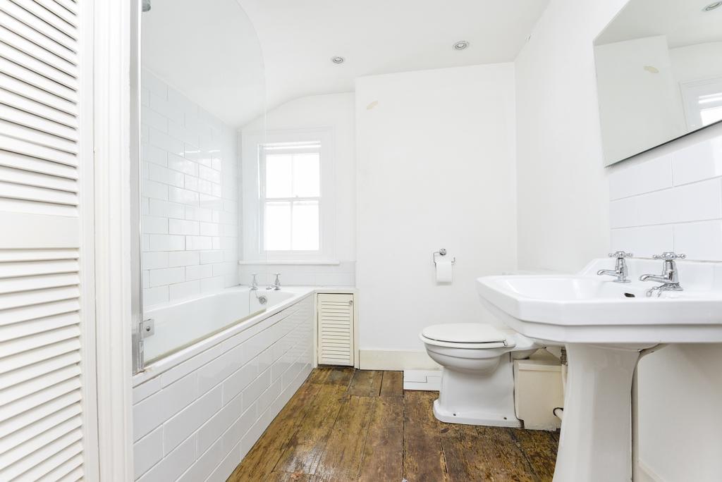 Chancery Lane Beckenham BR3 2 bed house £1,700 pcm (£392 pw)